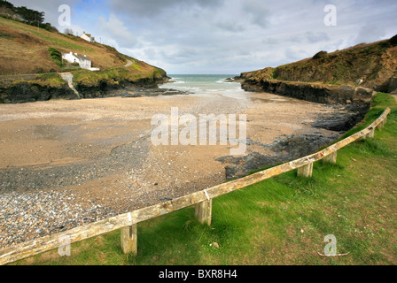 Port Gaverne vicino a Port Issac in North Cornwall Foto Stock