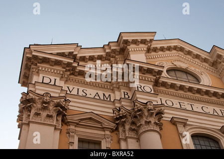 Basilica dei Santi Ambrogio e Carlo al Corso in Roma, Italia Foto Stock