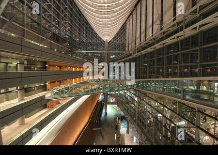 Tokyo International Forum Building, Marunouchi, Tokyo, Giappone Foto Stock