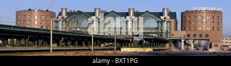 Il Ladoga stazione ferroviaria, San Pietroburgo, Russia architetto Nikita Yavein Foto Stock