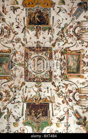 Soffitto nella sala della Galleria degli Uffizi. Firenze, Toscana, Italia. Foto Stock