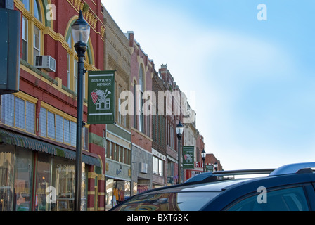 Archivio storico fronti sulla strada principale del centro storico di Denison Texas USA Foto Stock