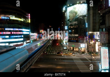 Asia, Taiwan, Taipei, Streetscene, notte Foto Stock