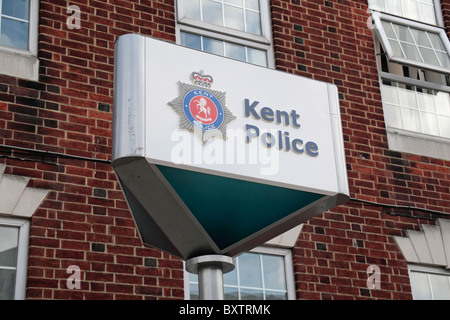 Vista esterna di Dover stazione di polizia, parte della polizia del Kent, Regno Unito. Foto Stock