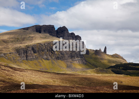 Il Storr e il vecchio uomo di Storr, Isola di Skye, Scotland, Regno Unito Foto Stock