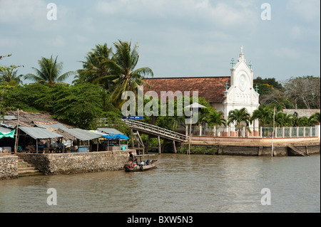 Villaggio nei pressi di Vinh Long, Delta del Mekong, Vietnam Foto Stock