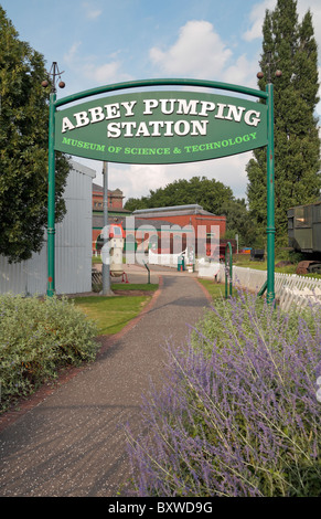 Ingresso del Abbey Pumping Station, il Museo della Scienza e della tecnologia, Leicester, Inghilterra, Regno Unito. Foto Stock