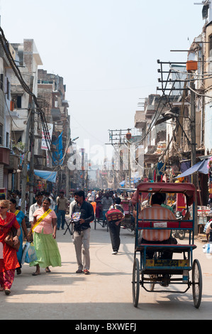 Il Bazaar Principale a Delhi Foto Stock