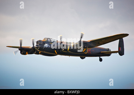 Avro Lancaster, memorial volo, Ali e ruote display, Dunsfold 2010 Foto Stock