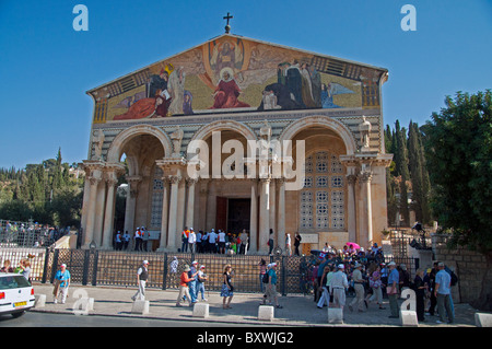 La Chiesa di tutte le nazioni si trova sul Monte degli Ulivi di Gerusalemme Foto Stock