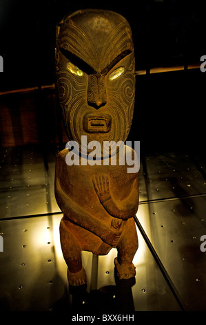 Maori immagine post 1870 Nuova Zelanda la scultura in legno Baia di Planty Foto Stock