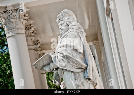 Scultura davanti Telfair Museum of Art (1886), Sud il museo più antico, a Savannah, Georgia, Stati Uniti d'America Foto Stock