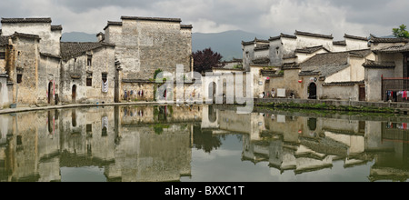 Half Moon stagno, Hong Cun Village, Yi County, Cina Foto Stock