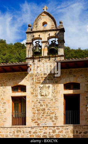 Santo Toribio de Liebana un monastero francescano vicino alla città di Potes nel Parco Nazionale Picos de Europa Cantabria Spagna Foto Stock