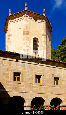 Santo Toribio de Liebana un monastero francescano vicino alla città di Potes nel Parco Nazionale Picos de Europa Cantabria Spagna Foto Stock