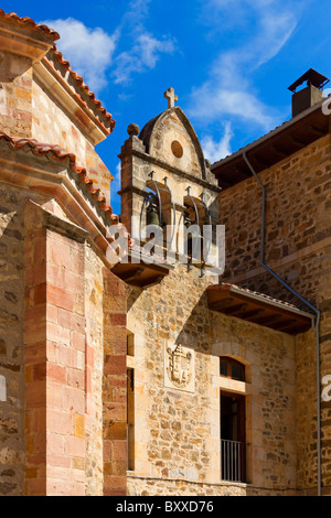 Santo Toribio de Liebana un monastero francescano vicino alla città di Potes nel Parco Nazionale Picos de Europa Cantabria Spagna Foto Stock