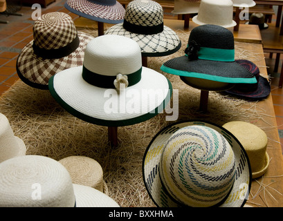 Ecuador. La città di Cuenca. Cappello di Panama. Foto Stock