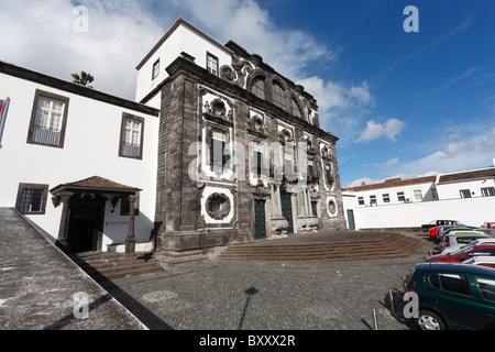 Igreja de Todos os Santos-o Igreja do Colegio Jesuitas dos, nella città di Ponta Delgada, isola Sao Miguel, Azzorre, Portogallo. Foto Stock