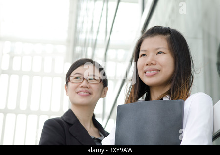 Due asian business donne Foto Stock