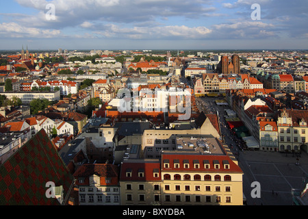 Città Vecchia di Wroclaw visto dalla piattaforma di visualizzazione di Santa Elisabetta chiesa. Wroclaw, Bassa Slesia, Polonia. Foto Stock