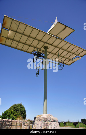 Richard William Pearse Monument (pioniere del volo in monoplano), Waitohi, Canterbury, Isola del Sud, Nuova Zelanda Foto Stock