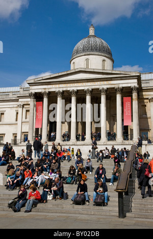 Galleria Nazionale ingresso da Trafalgar Square Foto Stock