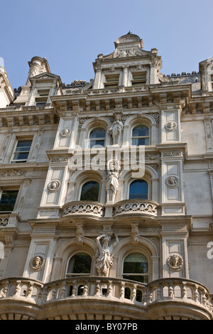 Entrata al tempio vicolo che conduce alle locande di corte e Middle Temple Hall Foto Stock