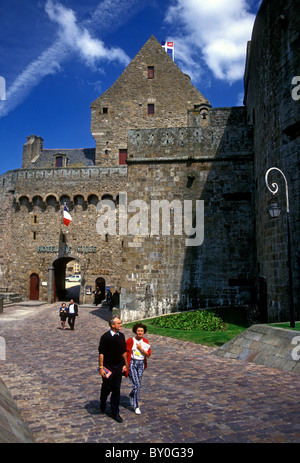 Hotel de Ville nella città di Saint Malo Bretagna Francia Europa Foto Stock