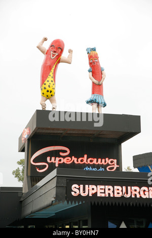 Superdawg landmark drive in hamburger e hotdog stand su Chicago il lato nord ovest in Norwood Park. Foto Stock