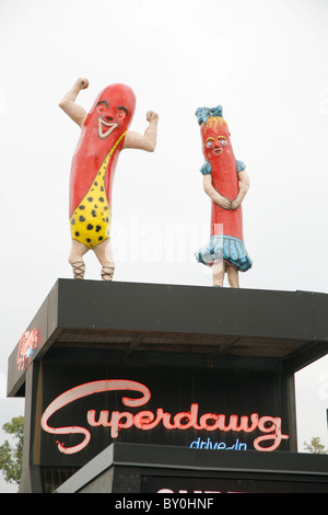 Superdawg landmark drive in hamburger e hotdog stand su Chicago il lato nord ovest in Norwood Park. Foto Stock