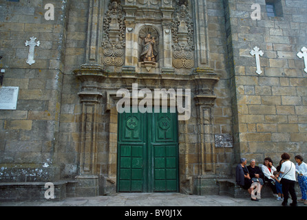 Galizia Spagna Padron Chiesa pellegrina in rotta verso Santiago de Compostela Camino del Santiago Foto Stock