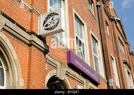 Il complesso a razzo London Metropolitan University Holloway Road Islington Londra Inghilterra REGNO UNITO Foto Stock