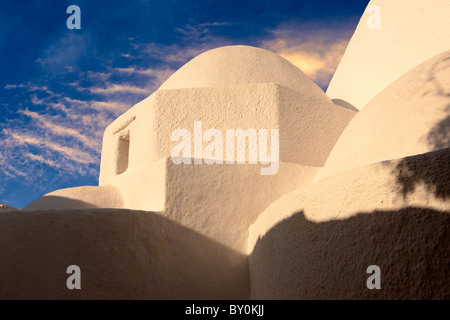 La chiesa bizantina di Agia Irene sul porto di Ormos, Ios Cicladi, Grecia Foto Stock
