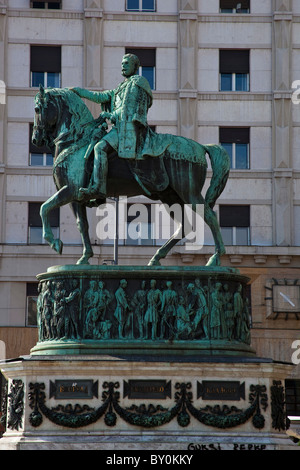 Monumento del duca Mihailo Obrenović III, principe di Serbia, scultura, equitazione Foto Stock