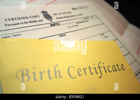 Un bebè ufficiali registrati certificato di nascita e copia del certificato di nascita Foto Stock