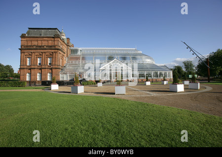 Città di Glasgow, Scozia. Alla fine del XIX secolo Alexander Beith McDonald progettato palazzo del Popolo e il giardino d'inverno. Foto Stock