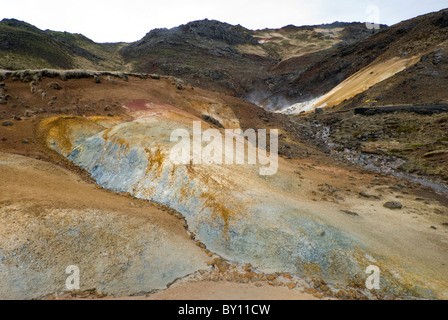 Krísuvík, geotermica ricco a molla sul composto di zolfo, Islanda Foto Stock