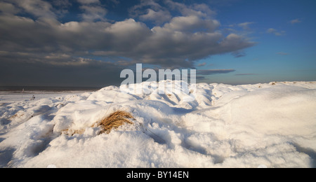 Il congelamento del meteo sulla costa di Sefton Foto Stock