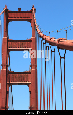 Torre Sud Golden Gate Bridge di San Francisco Stati Uniti SAN FRANCISCO STATI UNITI D'AMERICA 06 Luglio 2009 Foto Stock