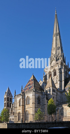 Esterno della Cattedrale cattolica romana di San Lazzaro Autun Francia la Cattedrale di Saint Lazare Borgogna Foto Stock