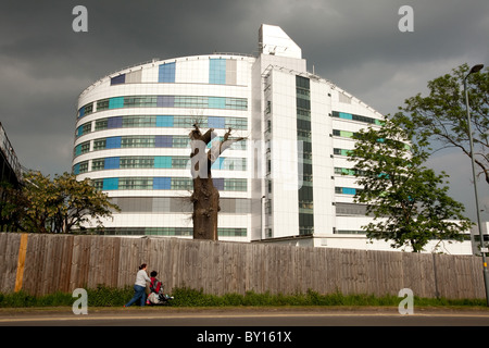 La Queen Elizabeth Hospital, Selly Oak, Birmingham. Aperto nell'estate 2010. Foto Stock