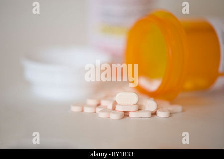 Il Warfarin (questi quelli fabbricati da Taro) pillole. Foto Stock