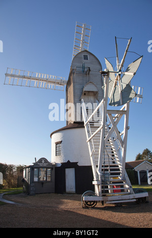 Verde Saxted Windmill Suffolk Foto Stock