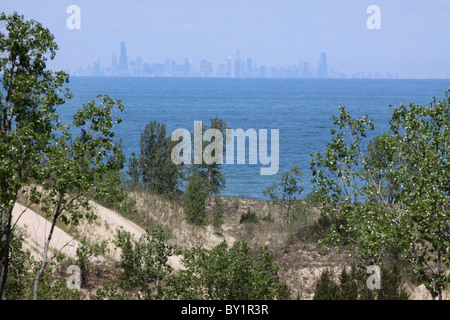 Sullo skyline di Chicago sul Lago Michigan Indiana Dunes National Lakeshore Foto Stock