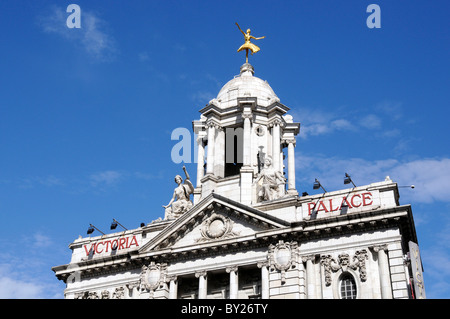 Regno Unito. Il Victoria Palace Theatre di Londra Foto Stock