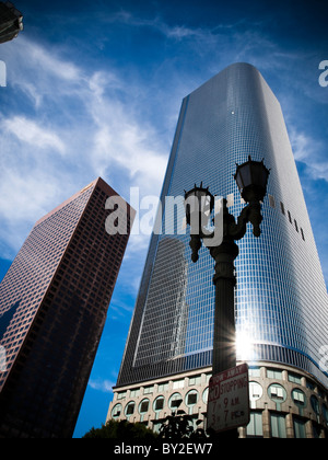 Due California Plaza & KPMG Tower Foto Stock