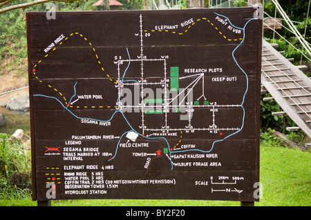 Danum Valley Field Centre mappa area dal ponte sul fiume Segama Borneo Malaysia Foto Stock