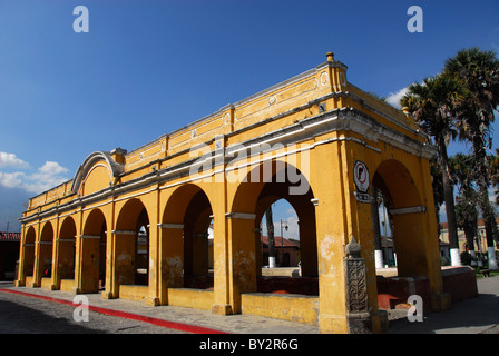 Archi di pubblico servizio lavanderia, Tanque lavadero el Parque la unione, Antigua, Guatemala Foto Stock