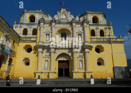 Ingresso di Nuestra Señora de la Merced Chiesa Antigua, Sacatepequez Reparto, Guatemala, America Centrale Foto Stock