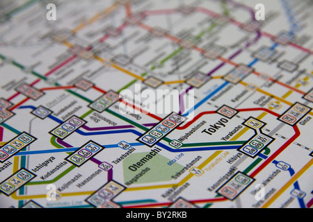 In prossimità della stazione di Tokyo sulla mappa della metropolitana. Foto Stock